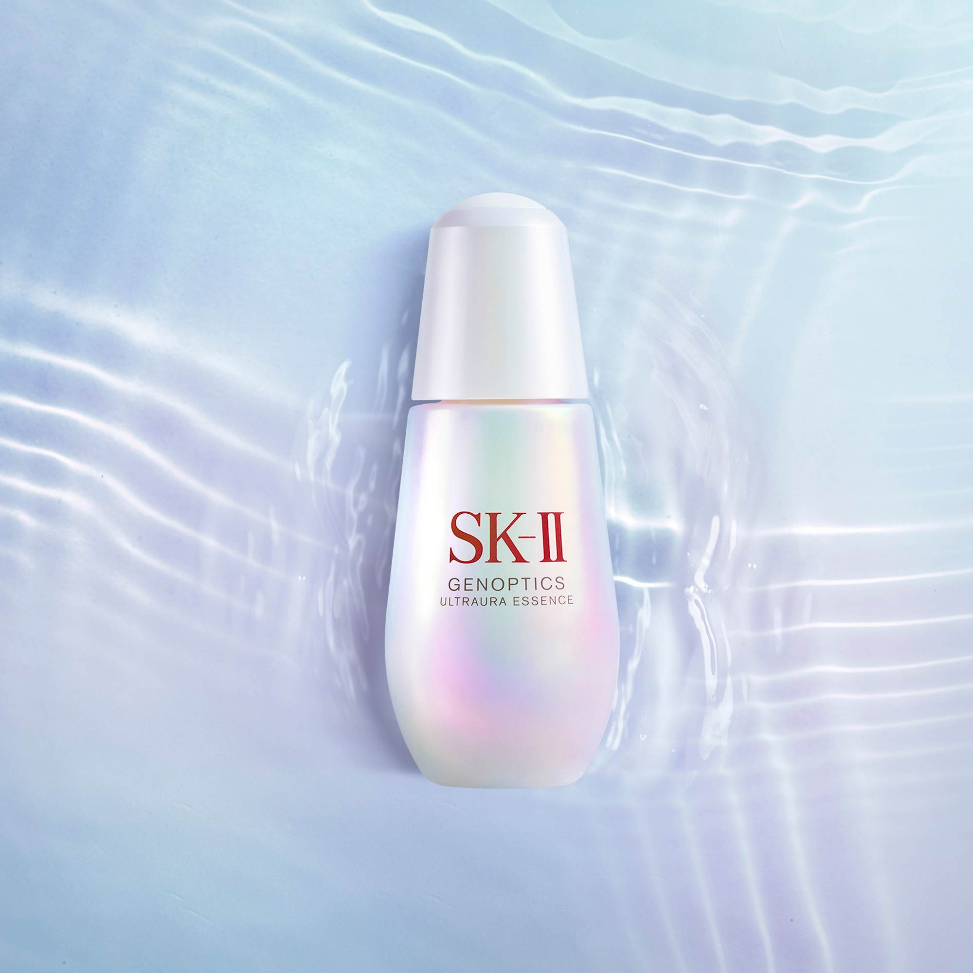 SK-II Genoptics Ultraura Essence Media Feature